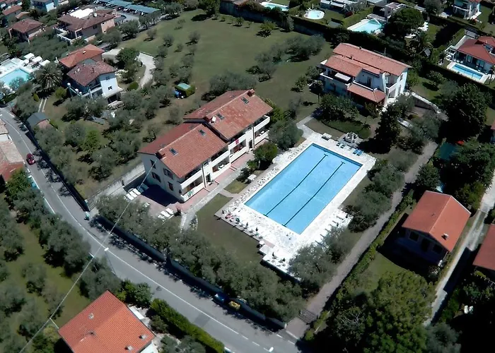 Residenza Benini 2* باردولينو